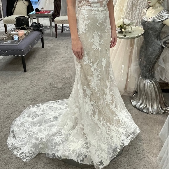 Wedding Dress- Lamour Calla Blanche LA 9252 Marjorie - Picture 3 of 3
